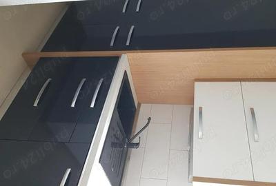 Apartament cu 4 camere decomandat în Central - 9