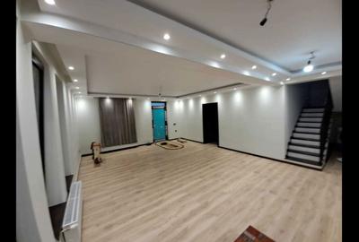 Casă cu 4 camere în Șmig - 1