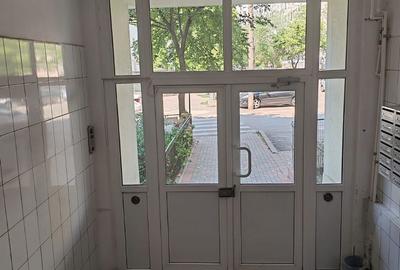 Apartament cu 3 camere decomandat în Dristor - 13