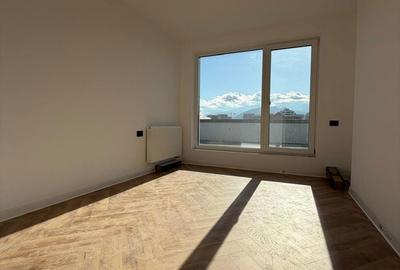 Apartament cu 4 camere în Tractorul - 19