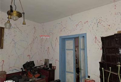 Casă cu 5 camere cu Canalizare în Central - 6