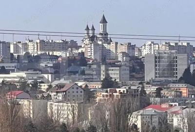 Casă cu Teren 630 Mp în Central