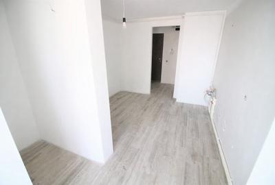 Apartament cu 2 camere decomandat în Micro 20 - 4