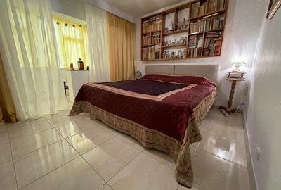 Vand apartament 2 camere decomandat Oras Navodari - 1