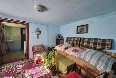 Casă cu 3 camere cu Canalizare în Grădiște - 2