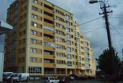 Spațiu comercial, de 92 mp, în Central - 8