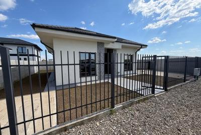 Casă individuală cu 4 camere cu Canalizare în Central - 2