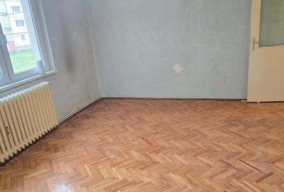 Apartament cu 2 camere decomandat în Gojdu - 2