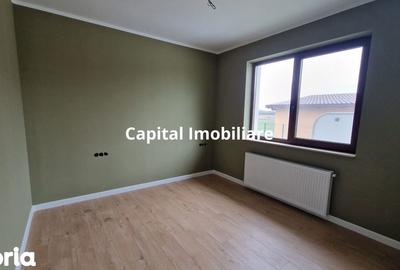 Casă cu 4 camere cu Teren 476 Mp în Recea