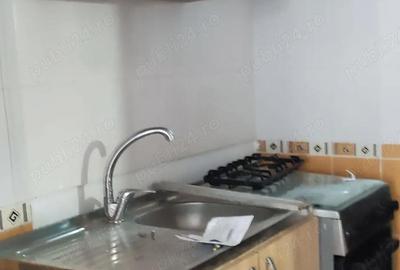 Garsonieră decomandată în Tractorul - 1