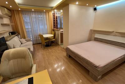 Garsoniera mobilata utilata in bloc mixt anvelopat Pacii, Militari - 1