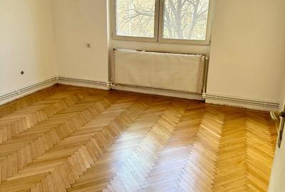 Apartament cu 4 camere semidecomandat în Unirii - 3