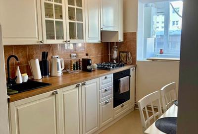 Apartament cu 3 camere decomandat, mobilat în Tei - 1