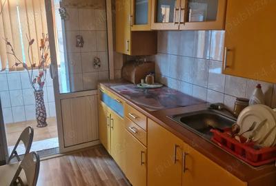 Apartament 2 camere decomandat etaj 1 - 6