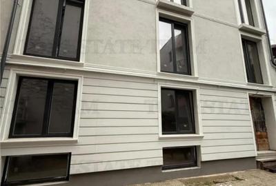 Casă cu 8 camere cu Teren 70 Mp în Dorobanți - 2