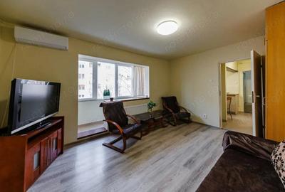 Apartament cu 2 camere semidecomandat, mobilat în Central