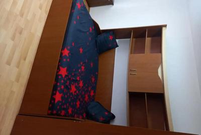 Garsonieră în Titan - 1