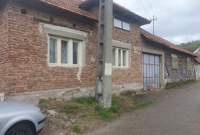 Casă cu 3 camere în Vărzari - 8