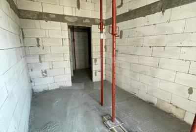 Comision 0% la cumparator. Apartament cu 3 camere, 90 mp, zo - 4