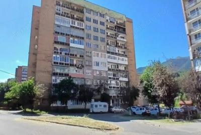 Apartament 2 camere, localitatea Lupeni, judetul Hunedoara 15.12 - 2