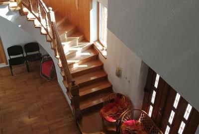 Vand casa de vacanta, tip pensiune ultramoderna, S+P+M, pre? redus la jumatate - 1