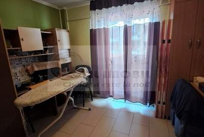 Spatiu comercial de inchiriat, zona Cug - 12