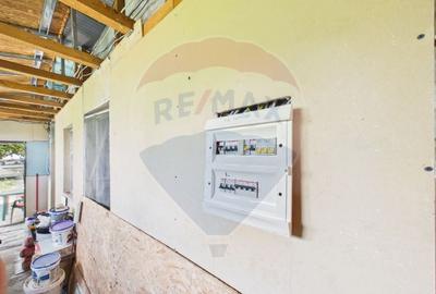 Casă individuală cu 2 camere cu Teren 4000 Mp în Butimanu - 10