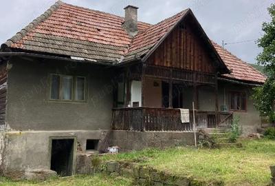 Casă cu Teren 900 Mp în Bixad - 4