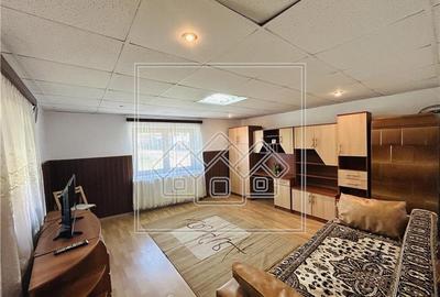 Casa in Sibiu - Vurpar - 2 constructii in curte - Gradina mare - 25