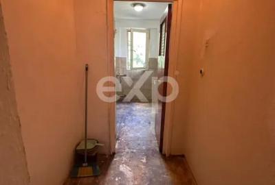 Apartament cu 3 camere semidecomandat în Teiul Doamnei - 1