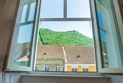 Oportunitate! Apartament 3 camere, 100mp utili, etaj 1/2 , Ultracentral, Brasov - 2