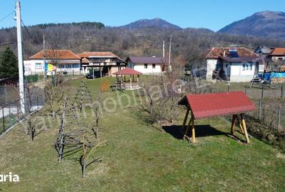 Casă cu 2 camere cu Teren 1794 Mp în Corbeni - 5