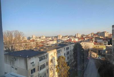 Apartament cu 2 camere semidecomandat în Tomis II