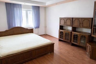 Apartament cu 2 camere decomandat în Central - 1