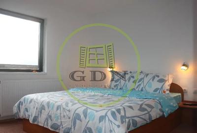 Hotel/Pensiune, de 305 mp, în Piața - 12