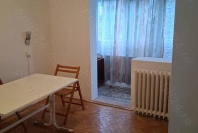 Apartament cu 3 camere decomandat în Circumvalațiunii - 3