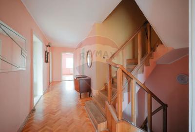 Casă cu 8 camere cu Teren 500 Mp în Iosia - 26