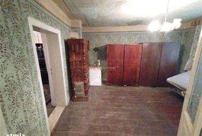 Casă cu 6 camere cu Teren 40 Mp în Sasca Montană - 9