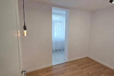 Apartament cu 4 camere decomandat în Horia - 12