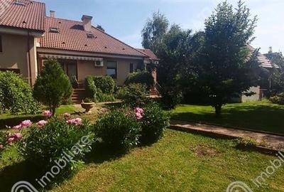 Casa cu 6 camere si 961 mp teren in zona Trei Stejari din Sibiu