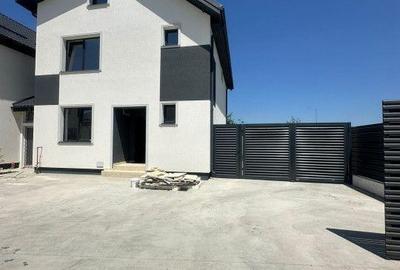 Casă cu 6 camere cu Teren 280 Mp în Central - 13