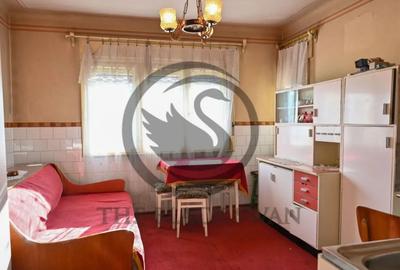 Casă cu 6 camere cu Teren 780 Mp în Central - 4