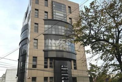 Spațiu comercial, de 80 mp, în Palat