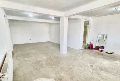 Casa de vanzare Frumusani - Spatiu Comercial la Parter - 25 - 13