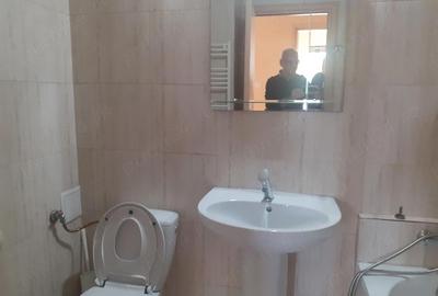 Apartament cu 3 camere decomandat în Central - 3