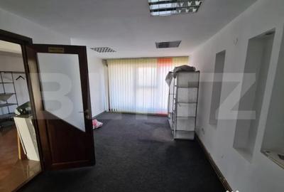Casă cu 7 camere cu Teren 756 Mp în Central - 5