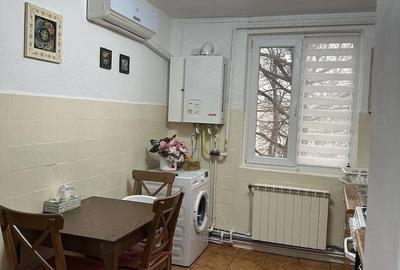 Apartament cu 2 camere decomandat în Central - 2