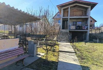 Casă cu 3 camere cu Teren 400 Mp în Central - 5