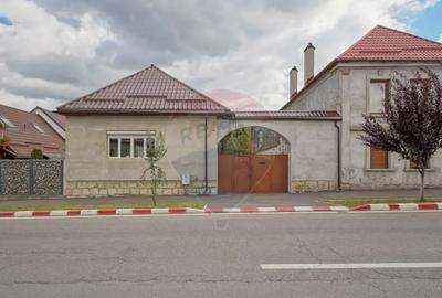 Casă cu 5 camere cu Garaj în Turcheș - 9