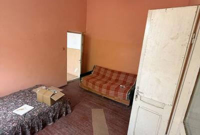 Casă cu 4 camere în Central - 6